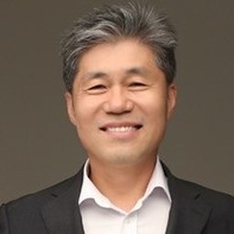 Hanwook Seong, representative insurance broker